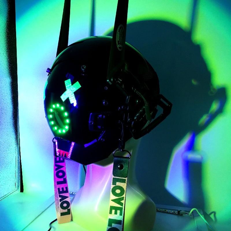 LED-Partyhelm mit LED-Beleuchtung
