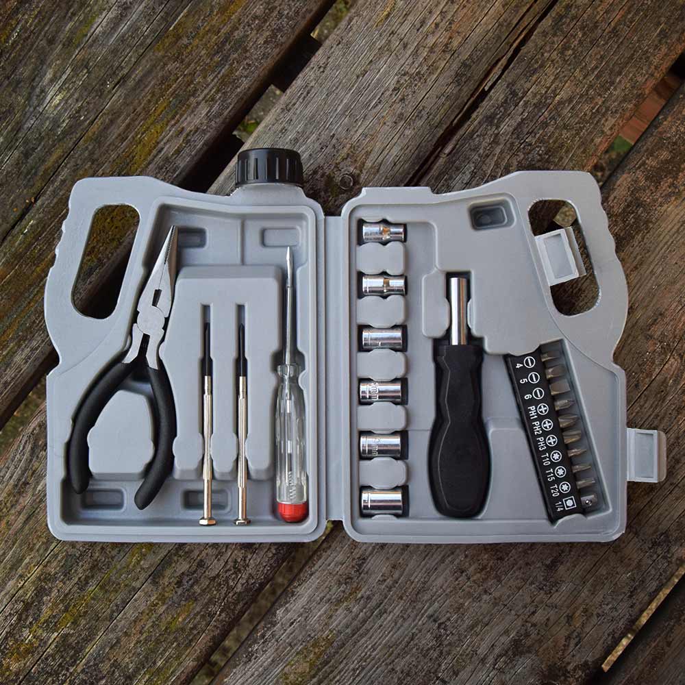 Mini-Werkzeuge im Koffer - Toolbox-Kanister